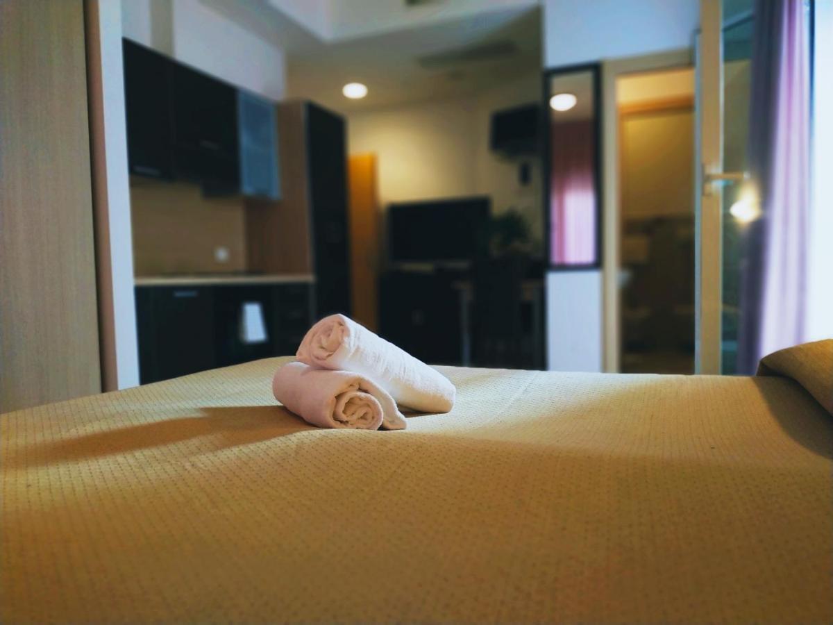 Fogliano Marina Residence Hotel Rubino מראה חיצוני תמונה