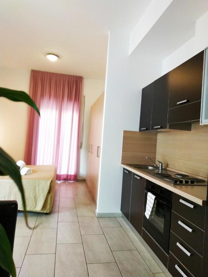 Fogliano Marina Residence Hotel Rubino מראה חיצוני תמונה